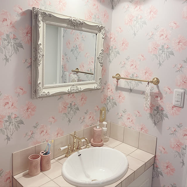 ローラアシュレイ,アクセントクロス,Bathroom nozomi0808の部屋