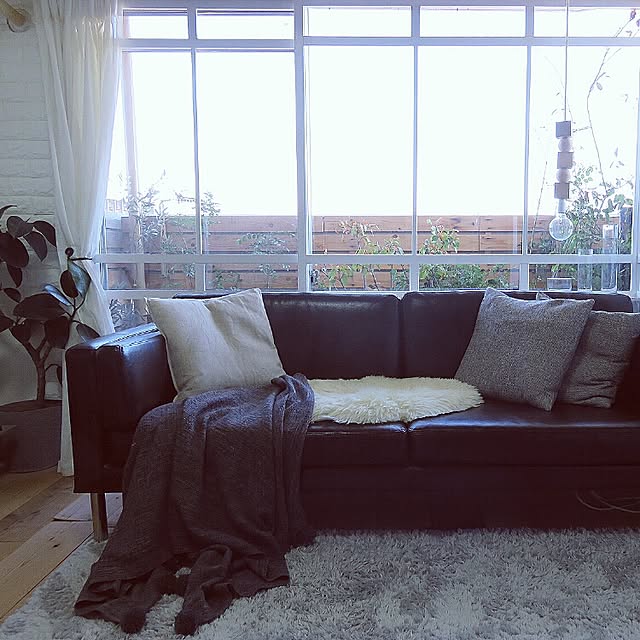 白,窓枠,窓枠DIY,NO GREEN NO LIFE,インスタ→achipetit,Blog更新しました,LIMIA→ak3,グリーンのある暮らし,DIY,IKEA,ニトリ,ムートン,無印良品 ak3の部屋