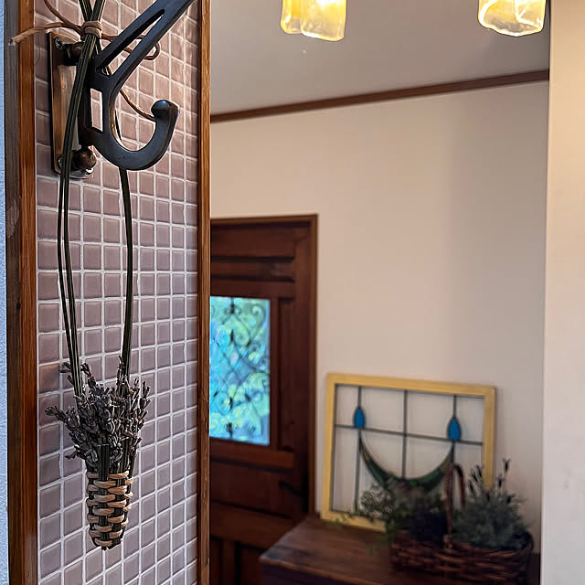 Entrance,ステンドグラス,ラベンダーバスケット,ラベンダードライ,香りのある暮らし,アンティーク雑貨,アンティークのある暮らし suzuranの部屋