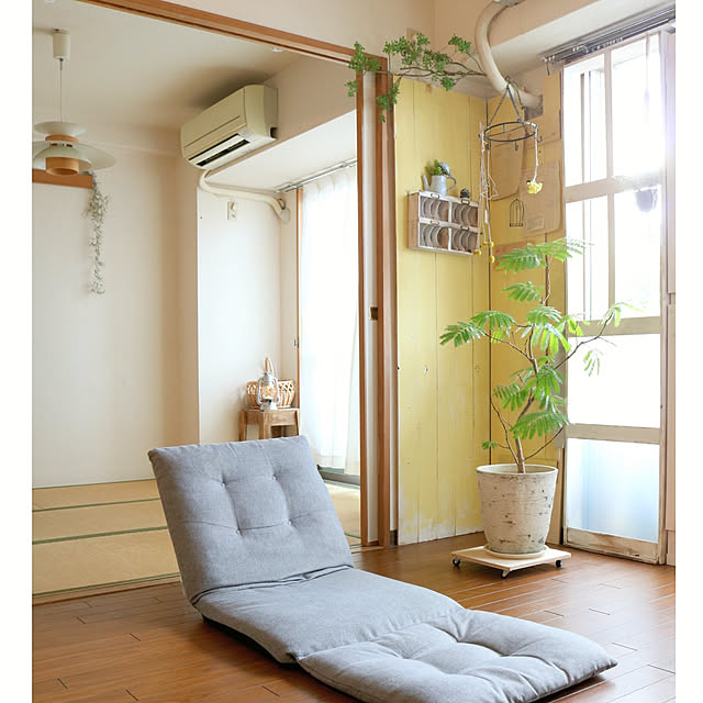 Lounge,ナチュラル,シンプル,DIY,木工,板壁,賃貸,ミニマリストが気になる！,ニトリ,座椅子 maminの部屋