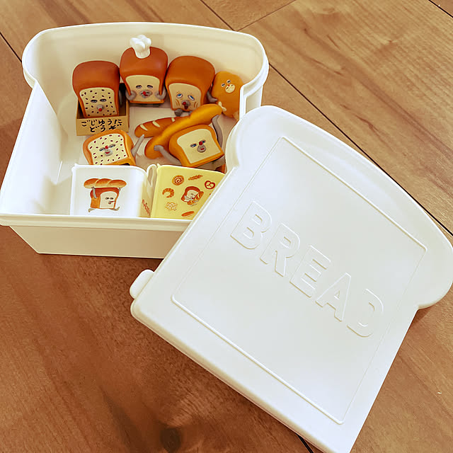 食パンケース,北欧,ガチャが好き,100均,ミニチュア,ガチャガチャ,パン泥棒,Kitchen asasouの部屋