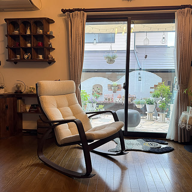 Lounge,IKEAのロッキングチェア,IKEAの椅子,IKEA,スタンダードプロダクツ,ロッキングチェア,観葉植物のある暮らし,観葉植物,買ってよかったもの,DIY,グリーン yumirilの部屋