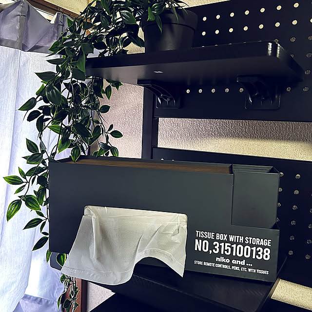 Lounge,niko and…,ティッシュケース,アンティーク,レトロ,一人暮らし,アイアン家具,男前,ブルックリンスタイル rock-temptationの部屋