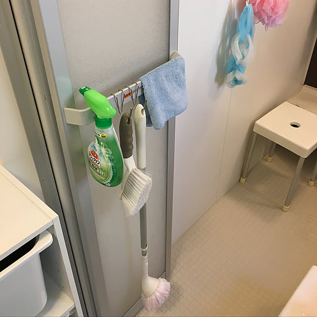 Bathroom,バスボンくん,ニトリ,お風呂椅子,フック,取っ手,扉,お風呂場,●●の置き場所,10000人の暮らし,トイレ・お風呂掃除用品,犬と暮らす家,子供のいる暮らし,わんこと暮らす家,子供と暮らす riiの部屋