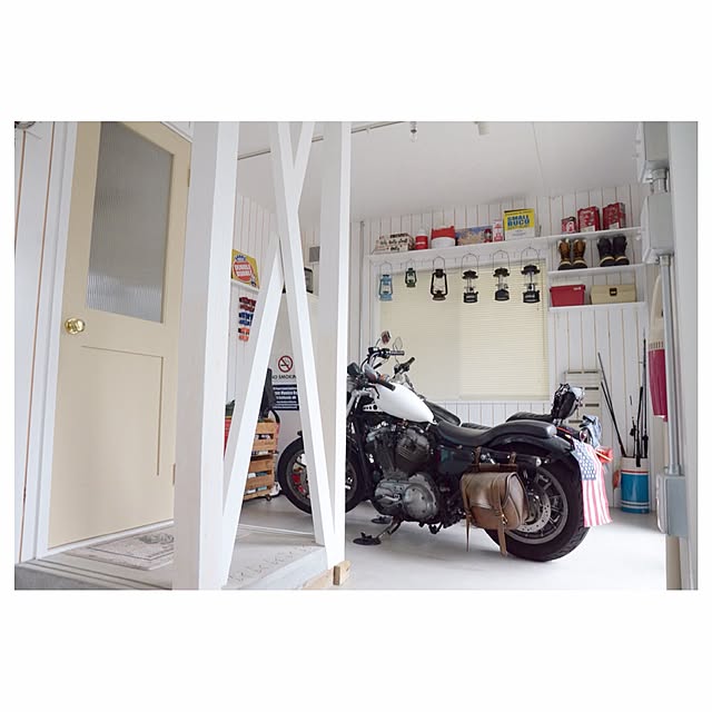 Entrance,見せる収納,アウトドア用品,中古を買ってリノベーション,中古住宅,Harley-Davidson,バイク,バイクガレージ,ガレージ,海辺の暮らし,チームカリフォルニア,アメリカン,カリフォルニアスタイル,ヴィンテージ,アメリカンヴィンテージ,Made in USA,西海岸インテリア hitomixの部屋