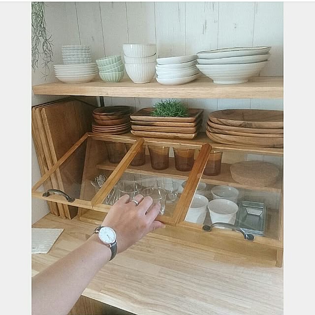 Kitchen,ダイニング,DIY,新築,新生活,マイホーム,木製,シェルフ,収納棚,3coins　,100円ショップ,見せる収納,300均,DIY初心者,Instagram→makomi,雑貨,新居,ニトリ,セリア,造作,ショーケース makomiの部屋