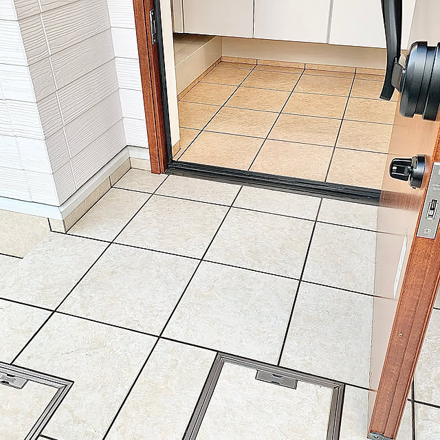 Entrance,拭き上げ,デッキブラシ,玄関,玄関タイル,大掃除,冬,見てくださってありがとうございます♡ koko_hikaの部屋