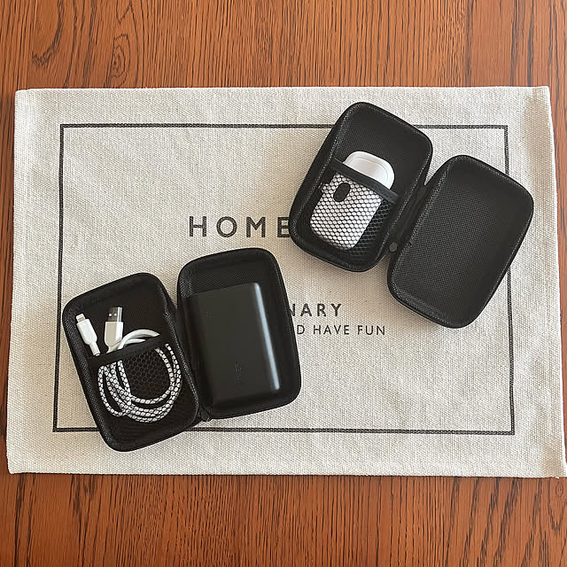 100均,セリア,ハードケース,モバイルバッテリー収納,モバイルバッテリー,100均アイテム,RCの出会いに感謝♡,いいね&フォローありがとうございます☆,イベント参加,NO RC NO LIFE☻*,見てくださって感謝です♡,何気ない日常に感謝,モノトーン,シンプル ha_ru76の部屋