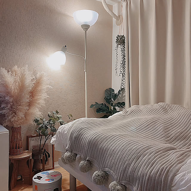 Bedroom,ワンルーム,一人暮らし,6畳,ひとり暮らし,6畳ワンルーム,リラックス空間,ワンルーム 6畳,ワンルームインテリア,ワンルーム　一人暮らし,淡色インテリア,狭くても心地よく,観葉植物,間接照明,明かりのある暮らし reoraの部屋