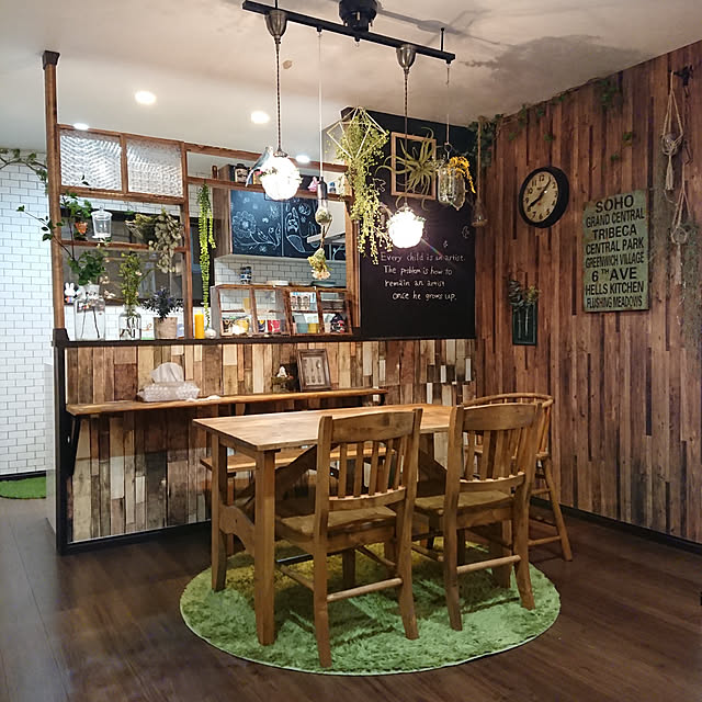 Kitchen,初投稿,ディアウォール,ディアウォール DIY,キッチンカウンター,キッチンカウンターDIY,リメイクシート,ダイソー,ライティングレール,ダクトレール,フェイクグリーン,ヴィンテージ,インダストリアル,黒板塗料,marimekko,minaperhonen,DIY,ダイニング,ダイニングテーブル,ダイニングテーブル＆チェア,リノベーション oolongpirokoの部屋