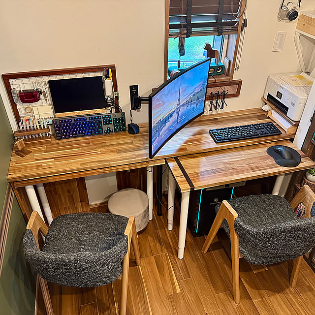 My Desk,アカシアのテーブル,アカシア,事務所兼住居,事務所併用住宅,事務所,書斎,パソコンデスク,テーブル,DIY,平家,平家で暮らす,ウッドモール yutaの部屋