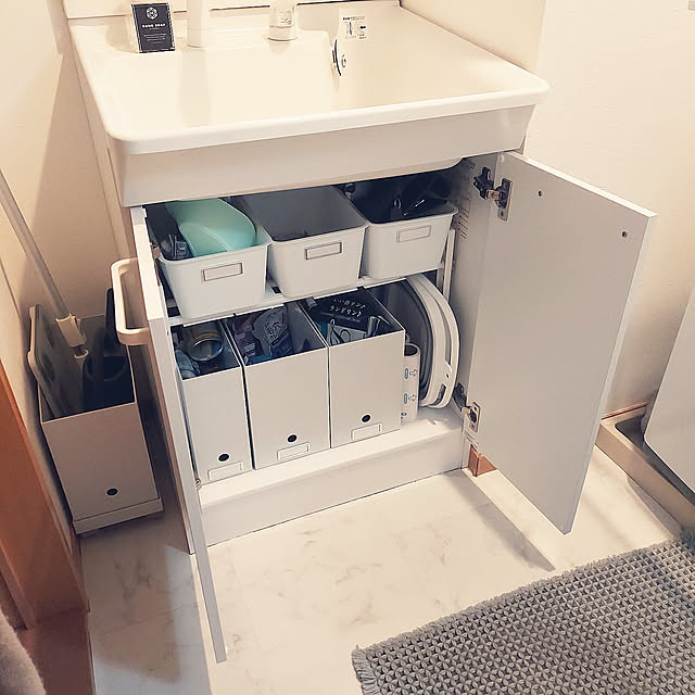 Bathroom,ストック収納,モノトーンインテリア,モノトーン,無印良品,ダイソー,整理整頓,ポリプロピレンファイルボックス,ファイルボックス,ポリプロピレン収納,洗面所 収納,脱衣場・洗面所,ホワイトインテリア,賃貸でも諦めない！,メゾネット賃貸,賃貸暮らし,洗面台下収納 yoshiの部屋