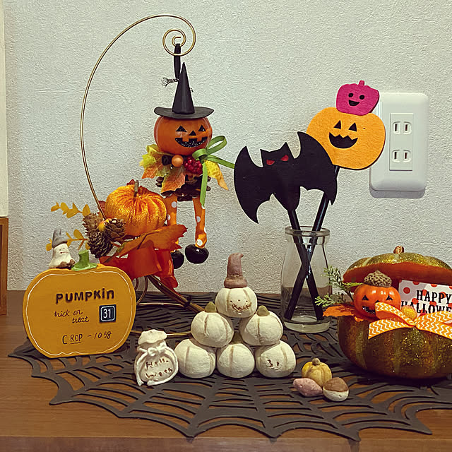 mayutan.さんの作品♡,パンプキンツリー,ちまちまのハロウィン *,ハロウィン,私の癒し,かわいい♡,セリア♡,ランチョンマットはセリア,玄関ディスプレイ,癒される◡̈♥︎,いい感じに出来ました♡,Entrance ponponcooの部屋