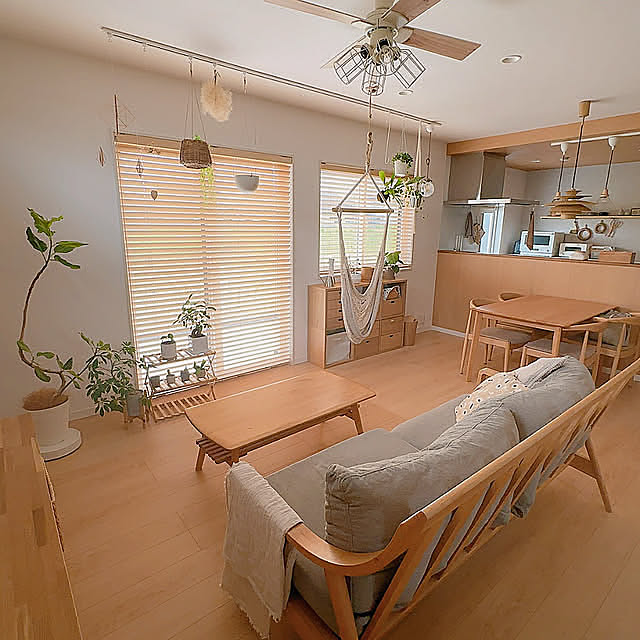 Lounge,観葉植物,無印良品,照明,ナチュラル,雑貨,リビング,北欧,フェイクグリーン,北欧ナチュラル,木のぬくもり,楽天roomやってます,ニトリ macaの部屋