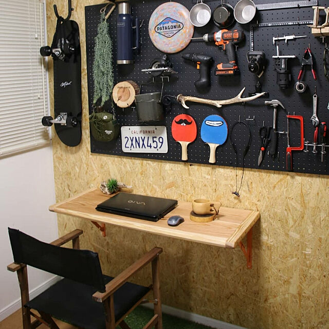 My Desk,ワークデスク,Instagram→____kens,DIY男子,DIYのある暮らし,有孔ボード,アウトドアインテリア,TANNER ____kensの部屋