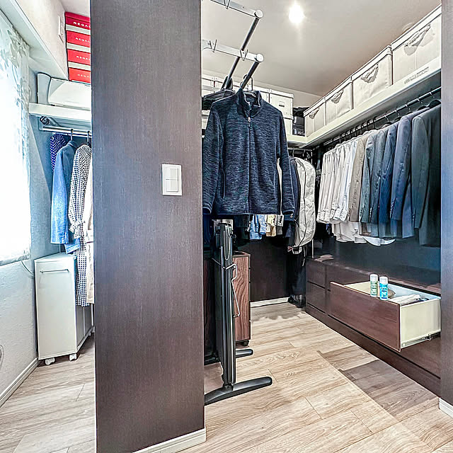 リノベーション,中古マンション,100均ボックス,靴下収納,衣類収納,ウォークスルークローゼット,ウォークインクローゼット,ボタニカルソープの香り,無臭タイプ,モニターありがとうございました,モニター最終,暮らしのハンドブック2023,ピレパラアース,虫対策,防虫剤,アース製薬,クローゼット,Overview,コートクローク,コートハンガー teracoyaWORLDの部屋