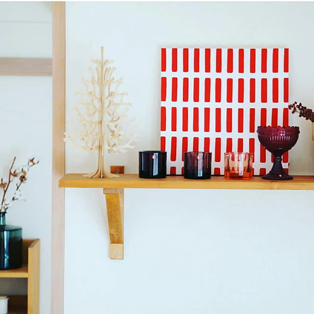 On Walls,クリスマス,北欧テイスト,marimekko,マリメッコ,マリボウル,北欧ヴィンテージ,北欧インテリア,自作棚,ドライフラワー,イッタラ,lovi,ファブリックパネル aurinkoの部屋