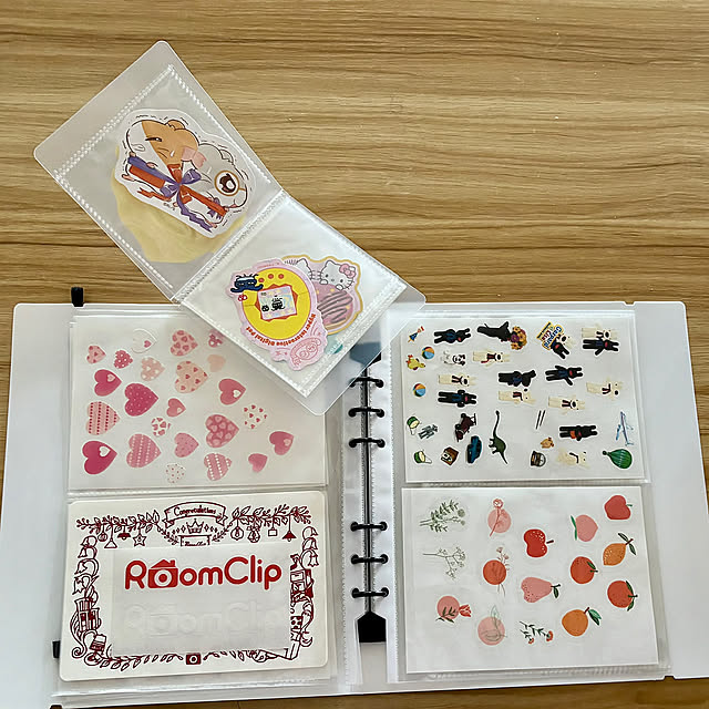 My Desk,収納,コレクション,セリア,冬,プチプラ,RCの出会いに感謝♡,趣味時間,見てくれてありがとう♡,シール収納,暮らしのひとコマ,コスパ良い,シル活,シールブームに乗っかるばぁば,セリアシールバインダー,セリア剥離シート,セリア平面シール,セリアシールファイル,キダルト,シール界隈,roomclipステッカー CoCo0617の部屋