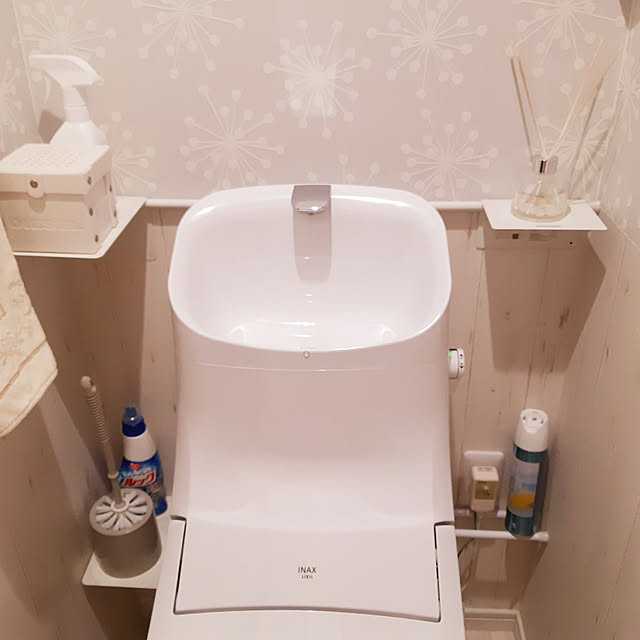 Bathroom,つっぱり棒 MARUの部屋