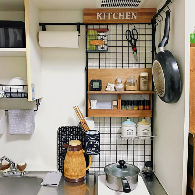 Kitchen,賃貸DIY,ブログ,狭くても使いやすい,キッチン改造,ダイソー,100均,ワンルーム,DIY,セリア,ワイヤーネット,ミニキッチン pouの部屋