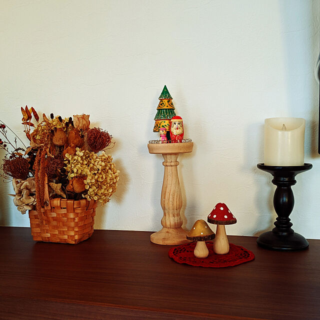 My Shelf,クリスマス,アートランバーリフ,マトリョーシカ,キノコ,ニトリ,キャンドルスタンド,LEDキャンドル,サンタマトリョーシカ shizuponの部屋
