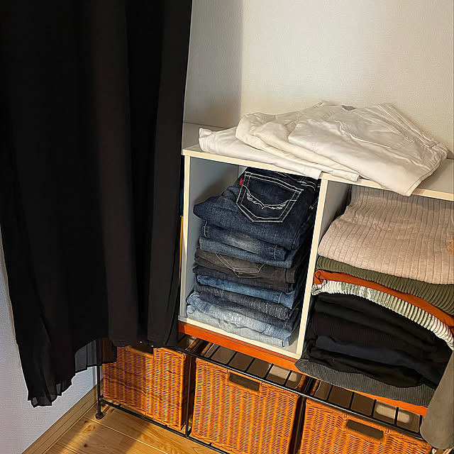 断捨離,衣替え,アイアン家具,3段ボックス,パンツ,デニム,クローゼットの中,クローゼット,衣類収納,My Shelf,カラーボックス,カラーボックスを横に skhrの部屋