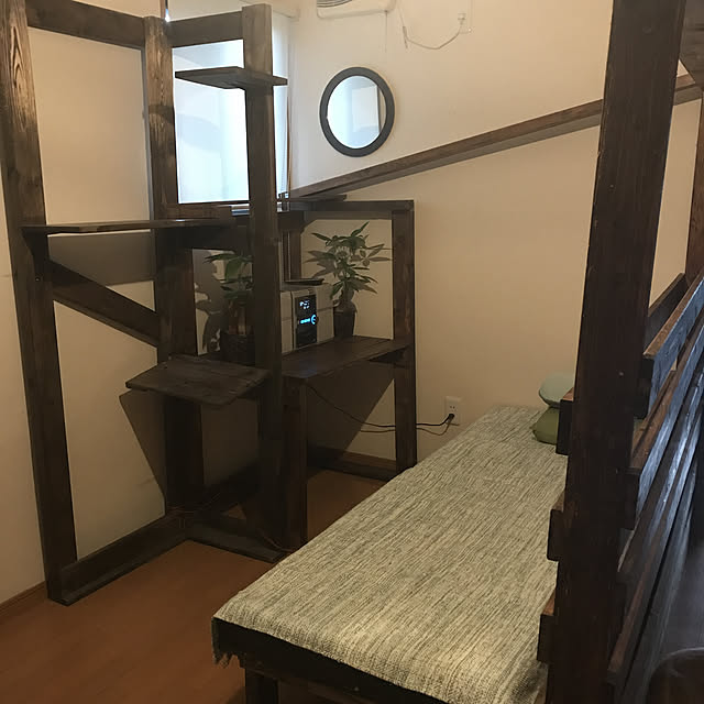 ニトリラグ,デイベッドDIY,CDコンポ,キャットタワーDIY,パーテェーションdiy,昭和の家,築50年弱,レトロ,模様替え,狭小住宅,1×4材,棚DIY,My Shelf,観葉植物 min2413の部屋