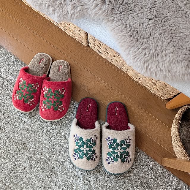 Lounge,ルームシューズ,あったかスリッパ,Jocomomola,おそろいスリッパ,お気に入り,冬支度,静音効果,滑りにくい,洗濯機で洗えるスリッパ,ナチュラルインテリア,2枚投稿です,見ていただき感謝です♡ mak.の部屋