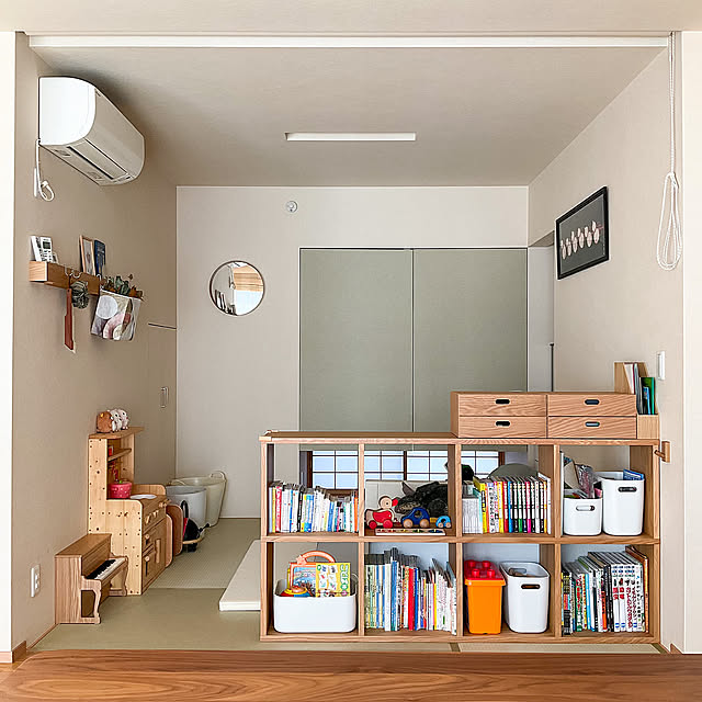 間仕切り,おもちゃ収納,絵本収納,子どもと暮らす,子どもスペース,オープンシェルフ,和室,こども部屋,北欧インテリア,住友林業,ナチュラル,余白のある暮らし,ディスプレイ,シンプル,木のぬくもり,陰影を楽しむ,ドライフラワー,Bedroom tokonekoの部屋