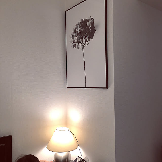 Bedroom,北欧,モノトーン,ホワイトインテリア,照明,フォトフレーム rabbit_roadの部屋
