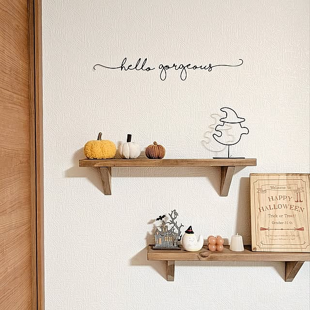 On Walls,ハロウィン,賃貸インテリア,賃貸でも諦めない！,ハロウィン雑貨,ダイソー,飾り棚,ウォールシェルフ,ナチュラルインテリア,セリア,natural kitchen,ハロウィンディスプレイ,木のぬくもり,ナチュラルが好き,木のぬくもりが好き♡,季節を感じる暮らし,季節を楽しむ暮らし,いつも見て下さって感謝です(*ᴗˬᴗ) mamenoの部屋