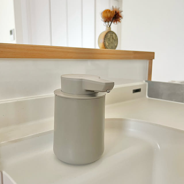 Kitchen,ナチュラルインテリア,ナチュラル,RoomClipショッピング,RCショッピング,ソープディスペンサー,オートソープディスペンサー,暮らしのひとコマ,オートディスペンサー泡タイプ,オートディスペンサー emiliの部屋