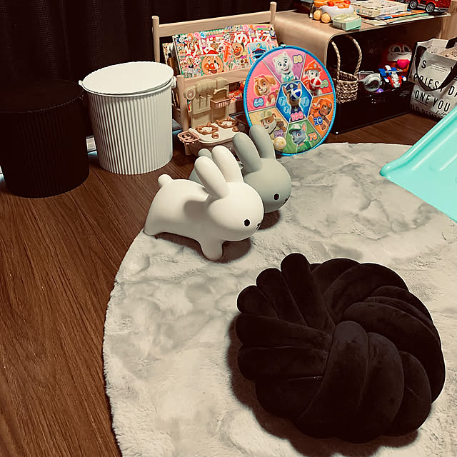 Bedroom,ニトリ,ラグ,モノトーンインテリア,子どもと暮らす,3人家族,みなさまに感謝,こどもがいる生活,こどものいる暮らし ayuminの部屋