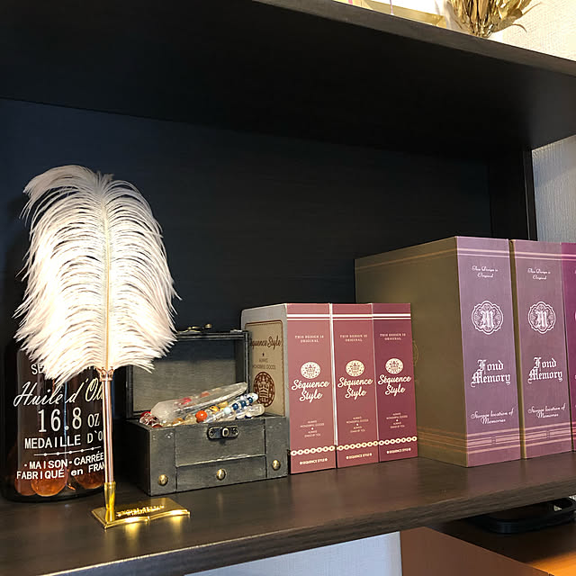 カルディ,ダイソー,アンティーク風,羽根ペン,木箱,宝箱風,ブック型ボックス,天然石ブレスレット,収納アイテム,RCの皆さまに感謝♡,On Walls,500円玉貯金 up0524の部屋