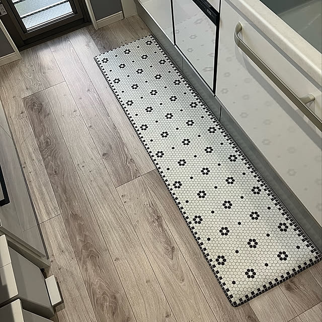 キッチン用クッションフロアマット,グレー好き,タイル柄,デコホーム,キッチンマット,ニトリ,お気に入りアイテム,Kitchen Lillyの部屋