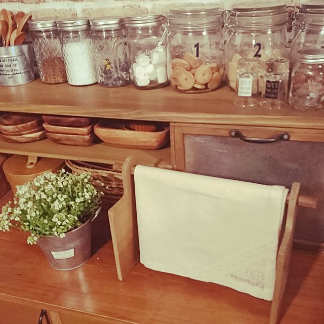 My Shelf,材料不足……,セリア,カッティングボード,DIY,セリアの瓶,アカシア食器,アリッサム Akipoohの部屋