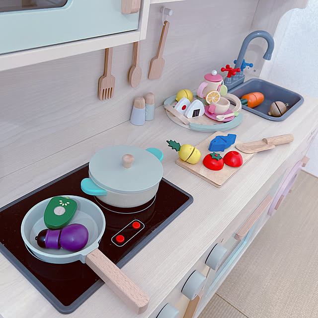 家族,シンプルモダン,賃貸マンション,子供部屋,こどもと暮らす。,賃貸,収納,赤ちゃんのいる暮らし,断捨離,マンション,せまい部屋,狭小住宅,シンプル,小スペース,ミニマリスト,100均一,賃貸でも楽しく♪,北欧,キッチン収納,木のおもちゃ,おままごとキッチン,おもちゃ収納,My Desk kopponの部屋