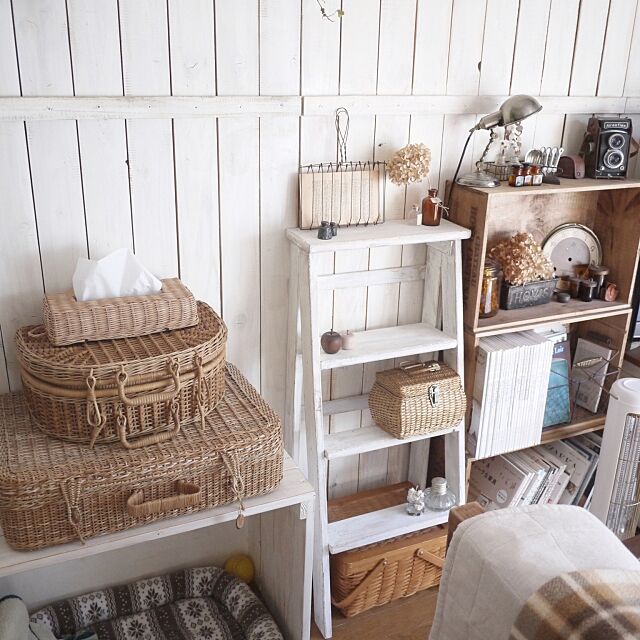 My Shelf,ワンコハウス,DIY棚,カゴが好き♡,DIY板壁,ワイン木箱 keitanの部屋