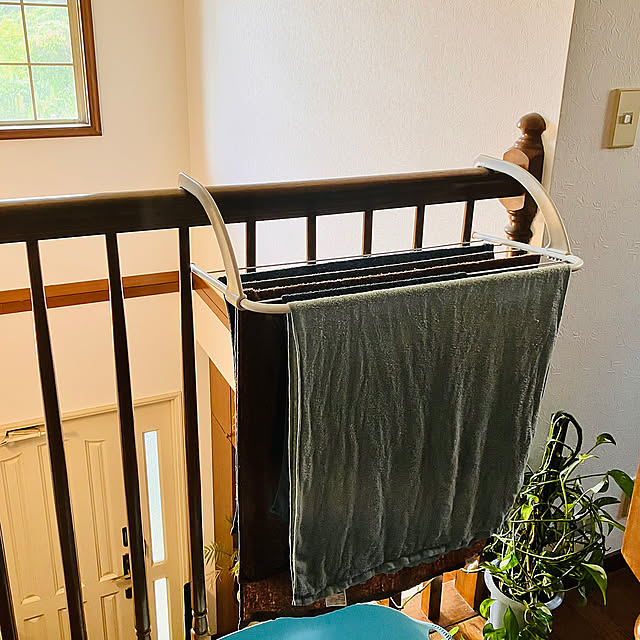 On Walls,DAISO突っ張り棒,DAISOバスタオル,ニトリタオル干し,洗濯,わが家の室内干し tomorinの部屋