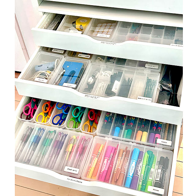 My Shelf,時間がなかなかとれません,時間が足りない…,IKEA,100均,ホワイトインテリア,100均アイテム,テプラ,ポスカ,マッキー,文房具収納,イベント参加,訪問できてなくてごめんなさい,クリップ収納,テプラでわかりやすく,テプラでラベリング,テプラで整理整頓,付箋収納,DAISO商品,seria商品,家族が使いやすく,セクションケース,家族が使いやすい収納,家族が分かる収納,結束バンド収納,文房具収納見直し,片付けやすい工夫,クリアーケース収納,コストコハサミ,ピンキングはさみ kittyの部屋