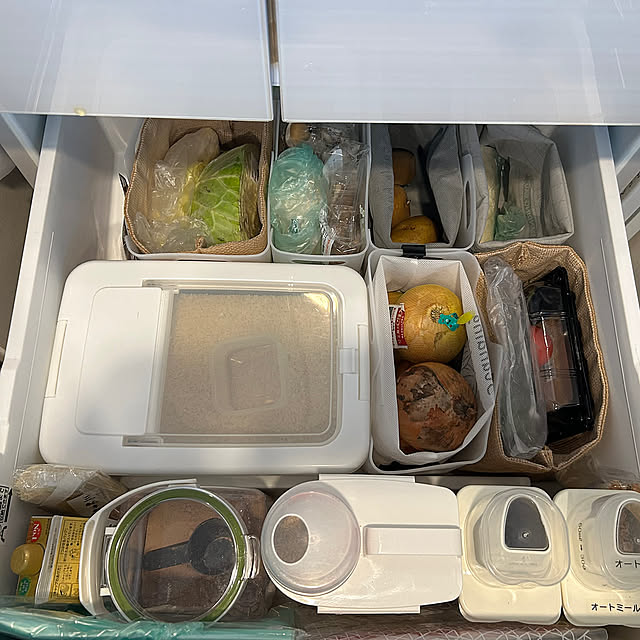 米びつ,冷蔵庫収納,野菜室収納,100均,整理整頓,整理収納,かご gatheredNest_317の部屋