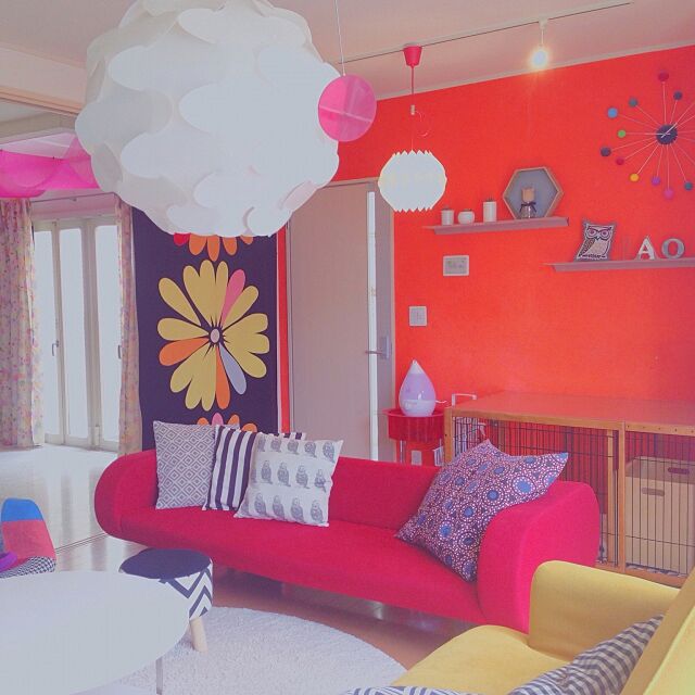 Lounge,カラフルな部屋,カラフル,セルフペイント,オレンジの壁 popの部屋
