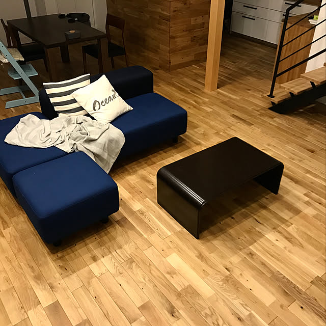 Overview,ソファのある暮らし,ニトリ,IKEA,無印良品,ソファベンチ,オークの壁,ソファ,吹き抜けのある家,鉄骨階段,オークの床 HAMUSUKEの部屋