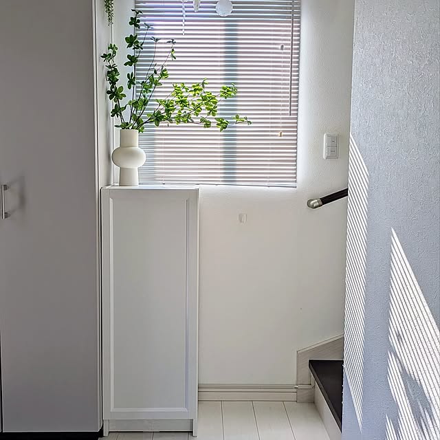 Entrance,玄関インテリア,IKEA,見て頂き感謝です♪,フラワーベース,3COINS,フェイクグリーン,ブラインド,狭い玄関 b.bの部屋