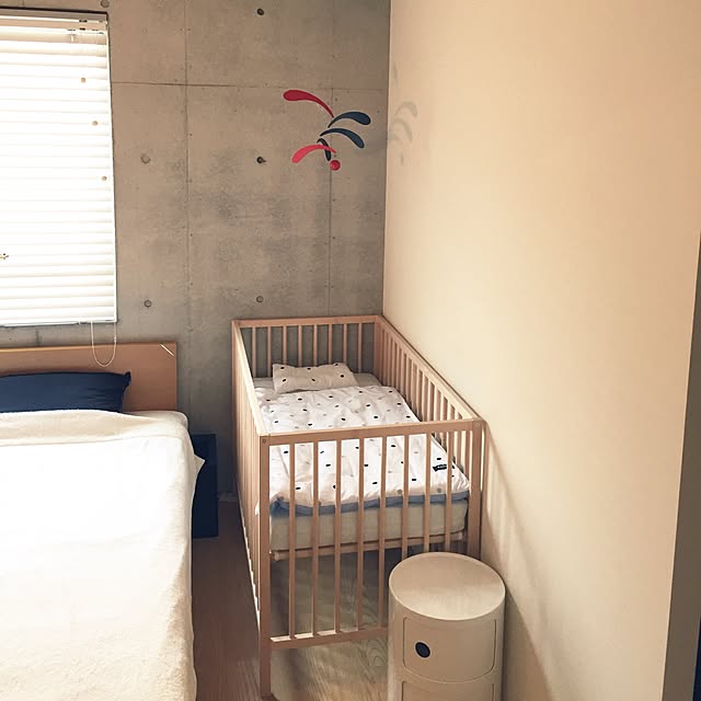 Bedroom,IKEA,ベビーベッド,シンプル,モノトーン,RC打ちっ放し,コンポニビリ melodyflag.825の部屋