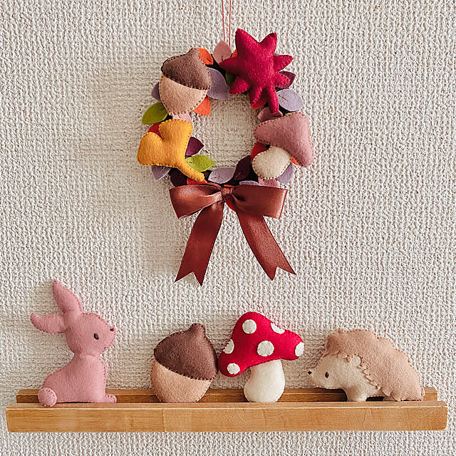 On Walls,フェルト,秋のリース,ハンドメイド amelie1259の部屋