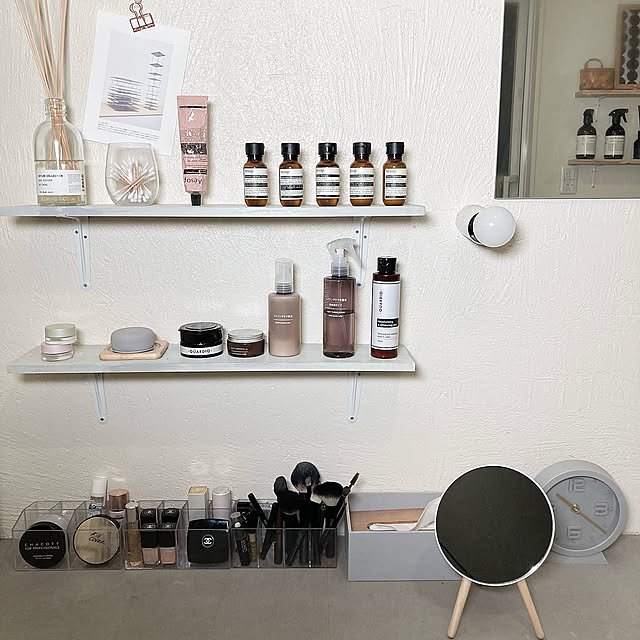 イソップ,無印良品,洗面所,メイク収納,メイクスペース,賃貸,インスタ→nuunao2019,賃貸マンション,賃貸インテリア,海外インテリアに憧れる,グレーインテリア,Bathroom,ディスプレイ棚,コスメ収納,化粧品収納,楽天ルームはプロフィールから,楽天ルームに載せてます nuunao2019の部屋