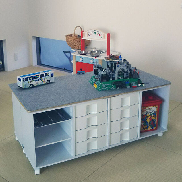 My Desk,レゴ,レゴ収納,レゴ棚,プレイテーブル,おもちゃ収納,カラーボックス,meeさんのプレイテーブルの真似,アイリスオーヤマ,LEGO chikohiroの部屋