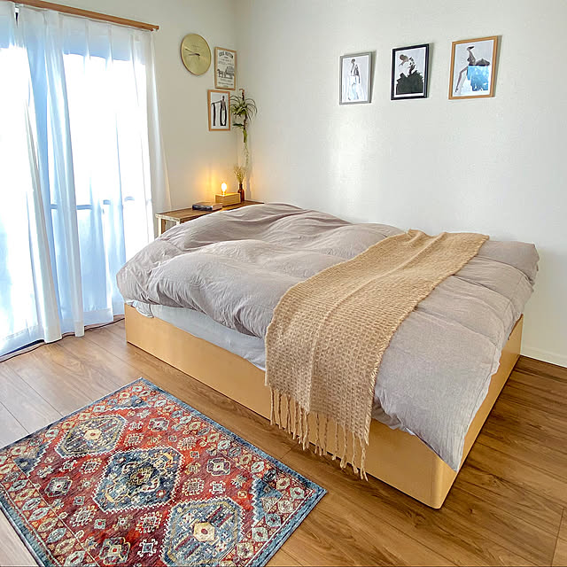 Bedroom,掃除しやすく,ニトリ,寝室,今年は色をとりいれたい,ラグ,アート,癒し*´｀*,緒方環さん,コンソールテーブルDIY,メガマックス roenの部屋