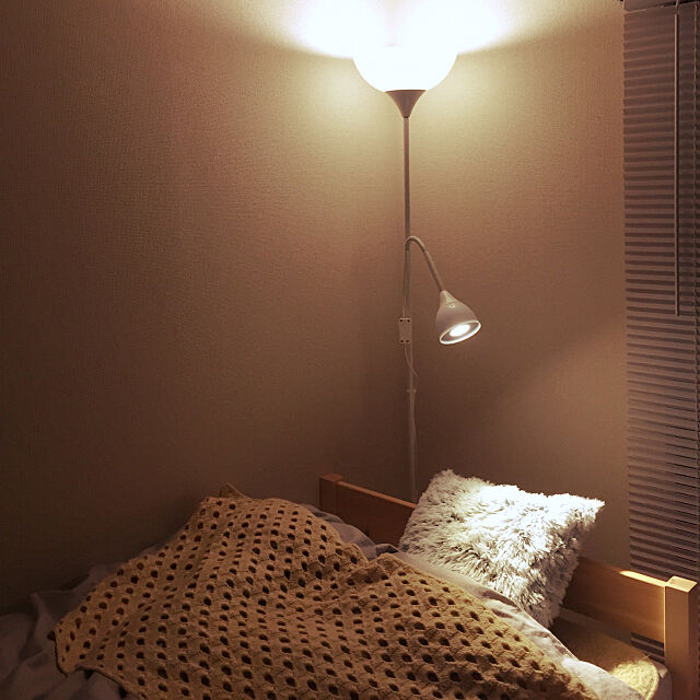 Bedroom,ベッド,無印良品,IKEA 照明,クッションカバー,Daiso,1K ひとり暮らし,100均,ダイソー,ひとり暮らし,1K,７畳 charの部屋